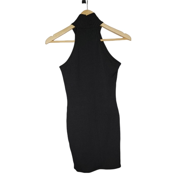 Black Ribbed Dress From Pretty Little Thing - Picture 3 of 4